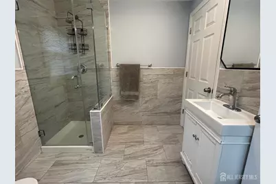 190 Green Street, Woodbridge Township, NJ 07095 - Photo 11