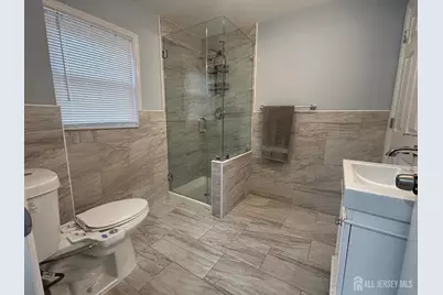 190 Green Street, Woodbridge Township, NJ 07095 - Photo 13