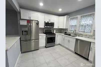 190 Green Street, Woodbridge Township, NJ 07095 - Photo 19