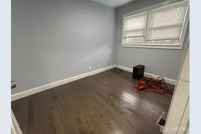 190 Green Street, Woodbridge Township, NJ 07095 - Photo 15