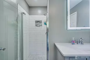 268 Shady Oak Ct, Piscataway Township, NJ 08854 - Photo 25