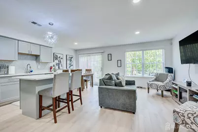 268 Shady Oak Court, Piscataway Township, NJ 08854 - Photo 5