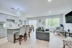 268 Shady Oak Ct, Piscataway Township, NJ 08854 - Photo 5