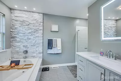 268 Shady Oak Court, Piscataway Township, NJ 08854 - Photo 23