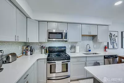 268 Shady Oak Court, Piscataway Township, NJ 08854 - Photo 13