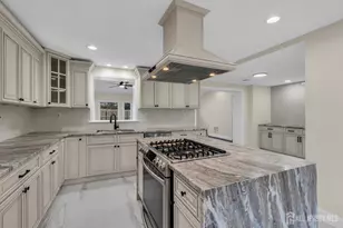 537 S Atlantic Ave, Aberdeen Township, NJ 07747 - Photo 11