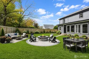 537 S Atlantic Ave, Aberdeen Township, NJ 07747 - Photo 39