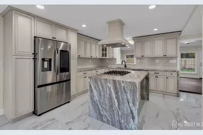 537 S Atlantic Avenue, Aberdeen Township, NJ 07747 - Photo 9