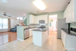 31 Hawthorn Dr, Plainsboro Township, NJ 08536 - Photo 15