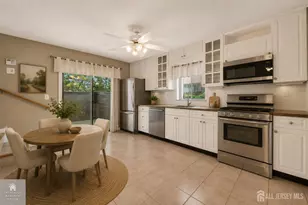 18 Westgate Dr, Edison, NJ 08820 - Photo 3