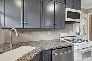 212 Princeton Rd, Old Bridge Township, NJ 08859 - Photo 5