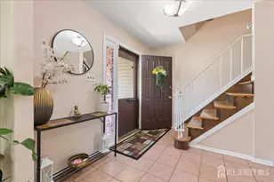 24 Sandalwood Dr, Edison, NJ 08820 - Photo 7