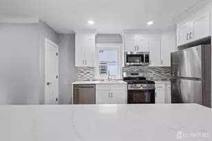 8 Germantown Ave, Middlesex, NJ 08817 - Photo 9