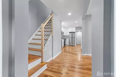 8 Germantown Avenue, Middlesex, NJ 08817 - Photo 11