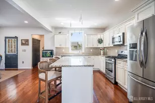 24 Dartmouth St, Edison, NJ 08837 - Photo 9