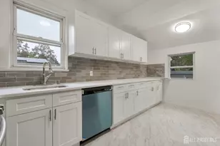 304 Park Ave N, Linden, NJ 07036 - Photo 7