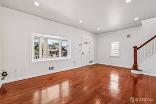 366 Jeffries St, Perth Amboy, NJ 08861 - Photo 5