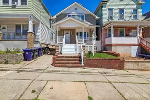 366 Jeffries St, Perth Amboy, NJ 08861 - Photo 1