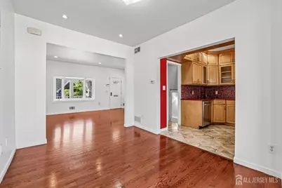 366 Jeffries Street, Perth Amboy, NJ 08861 - Photo 7