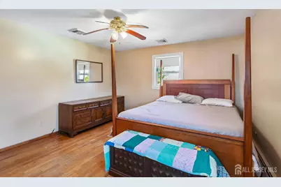 844 Lakeshore Drive, Aberdeen Township, NJ 07735 - Photo 17
