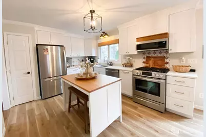 608 E Hendricks Boulevard E, South Plainfield, NJ 07080 - Photo 7
