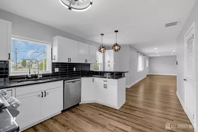 209 Ridge Avenue, Middletown, NJ 07718 - Photo 21