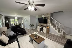 9 Hoffman Ct, East Brunswick Township, NJ 08816 - Photo 7