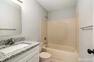 127 Berkshire Ct, Piscataway Township, NJ 08854 - Photo 19