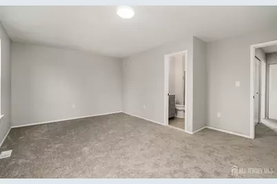 127 Berkshire Court, Piscataway Township, NJ 08854 - Photo 15