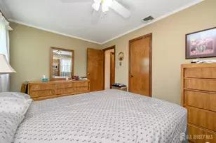 1 Ash Ln, Parsippany-Troy Hills, NJ 07034 - Photo 17