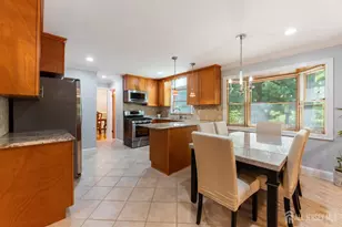 2 Brookside Ct, East Brunswick Township, NJ 08816 - Photo 7