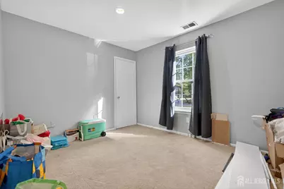 99 Pennsylvania Avenue, North Brunswick Township, NJ 08902 - Photo 5