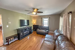 37 Boehmhurst Ave, Sayreville, NJ 08872 - Photo 3