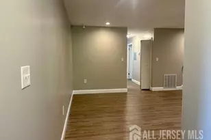 3 Farnham Square, Sayreville, NJ 08859 - Photo 5