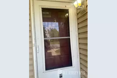3 Farnham Square, Sayreville, NJ 08859 - Photo 3