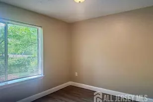 3 Farnham Square, Sayreville, NJ 08859 - Photo 17