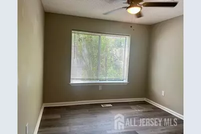 3 Farnham Square, Sayreville, NJ 08859 - Photo 21