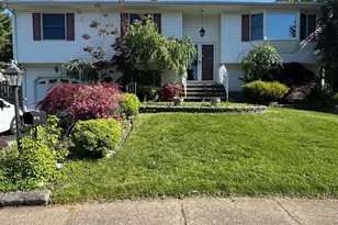 5 Timothy Ct, Edison, NJ 08837 - Photo 1