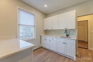 382 Summit Ave, Perth Amboy, NJ 08861 - Photo 3