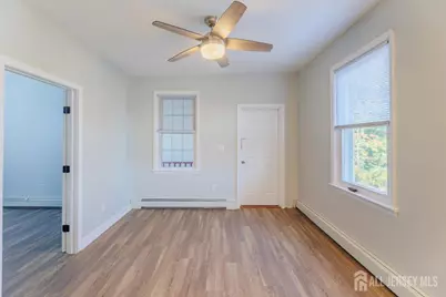 382 Summit Avenue #2B, Perth Amboy, NJ 08861 - Photo 5