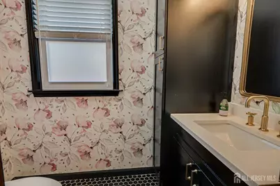 302 Mountainview Terrace, Dunellen, NJ 08812 - Photo 25