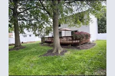 46 Lynn Court, North Brunswick Township, NJ 08902 - Photo 31