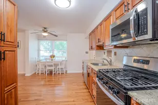 46 Lynn Ct, North Brunswick Township, NJ 08902 - Photo 13