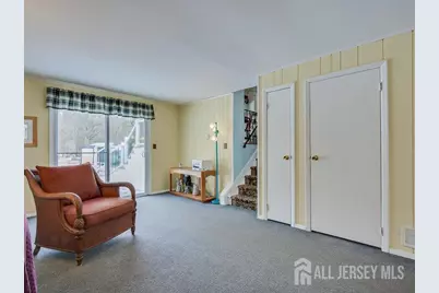38 Karen Place, Edison, NJ 08817 - Photo 5