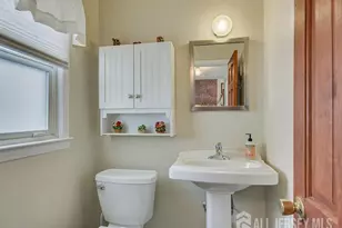 38 Karen Pl, Edison, NJ 08817 - Photo 7