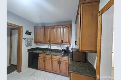 1929 Barnett Street, Rahway, NJ 07065 - Photo 15