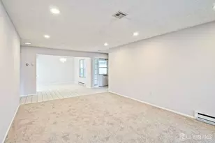 332B Quinton Dr, Monroe Township, NJ 08831 - Photo 7
