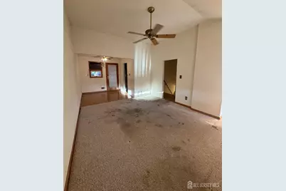 205 Fleet Avenue, Edison, NJ 08820 - Photo 5