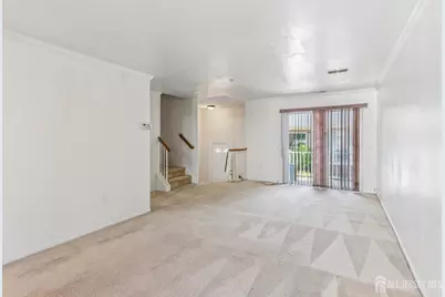 544 Great Beds Court, Perth Amboy, NJ 08861 - Photo 5