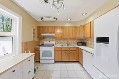 587 Marlboro Road #1, Old Bridge Township, NJ 08857 - Photo 7
